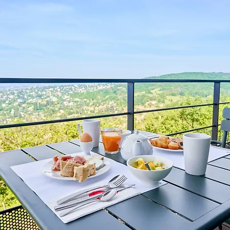 Domaine Les Lanternes Hotel *